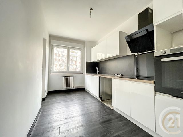 Appartement à louer - 4 pièces - 94.73 m2 - TROYES - 10 - CHAMPAGNE-ARDENNE - Century 21 Lairé Immobilier