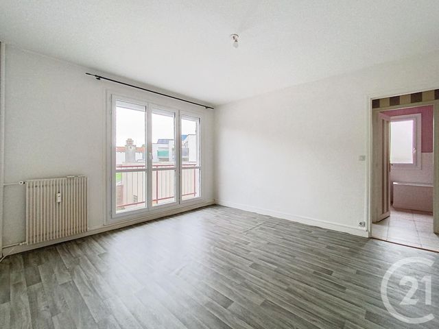 Appartement F2 à louer - 2 pièces - 45.0 m2 - TROYES - 10 - CHAMPAGNE-ARDENNE - Century 21 Lairé Immobilier