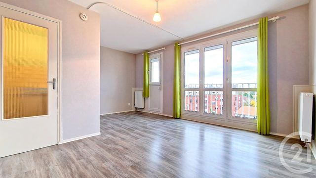 Appartement F1 à vendre - 1 pièce - 27.0 m2 - ST JULIEN LES VILLAS - 10 - CHAMPAGNE-ARDENNE - Century 21 Lairé Immobilier