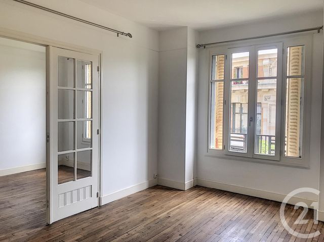 Appartement F3 à louer - 3 pièces - 70.0 m2 - TROYES - 10 - CHAMPAGNE-ARDENNE - Century 21 Lairé Immobilier