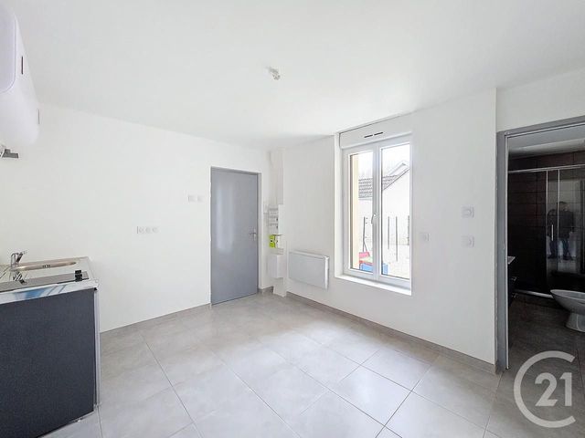 Appartement F1 à louer - 1 pièce - 15.64 m2 - STE SAVINE - 10 - CHAMPAGNE-ARDENNE - Century 21 Lairé Immobilier